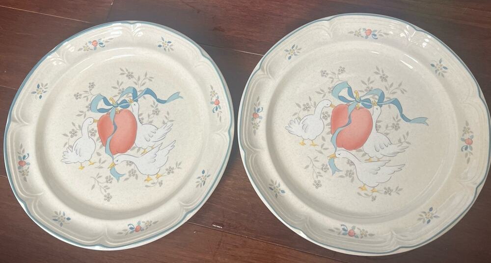 Pair of 2 Vintage International Marmalade Goose 12" Round Chop Plates Platters